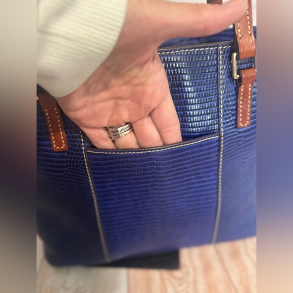 Dooney Bourke Navy Lizard Embossed Leather Tote Bag Shoulder Bag - Picture 6 of 6